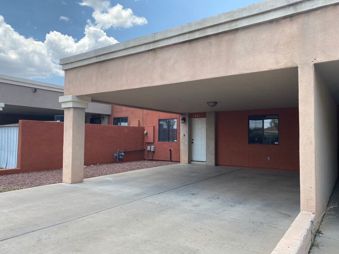 404 N Christine Ave, Douglas, AZ 85607 Townhome Rentals in Douglas AZ