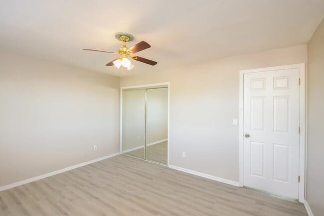 Building Photo - 19667 E Bails Pl