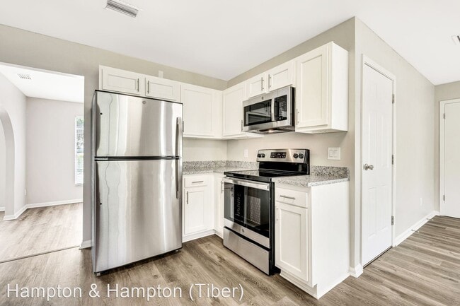 Foto del edificio - 3 br, 2 bath House - 8283 COUNTRY CREEK BLVD