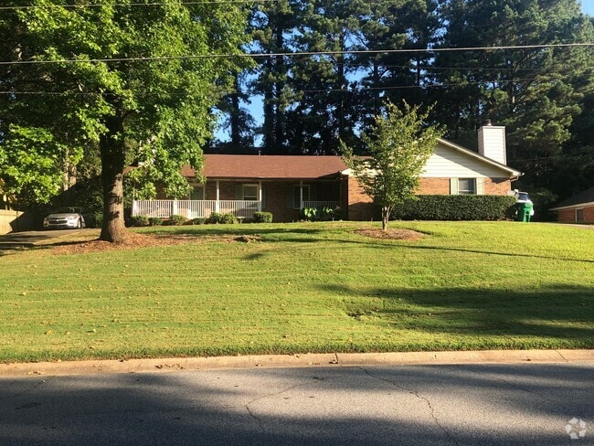 Duplex Unit on right - 5012 Leeshire Trail