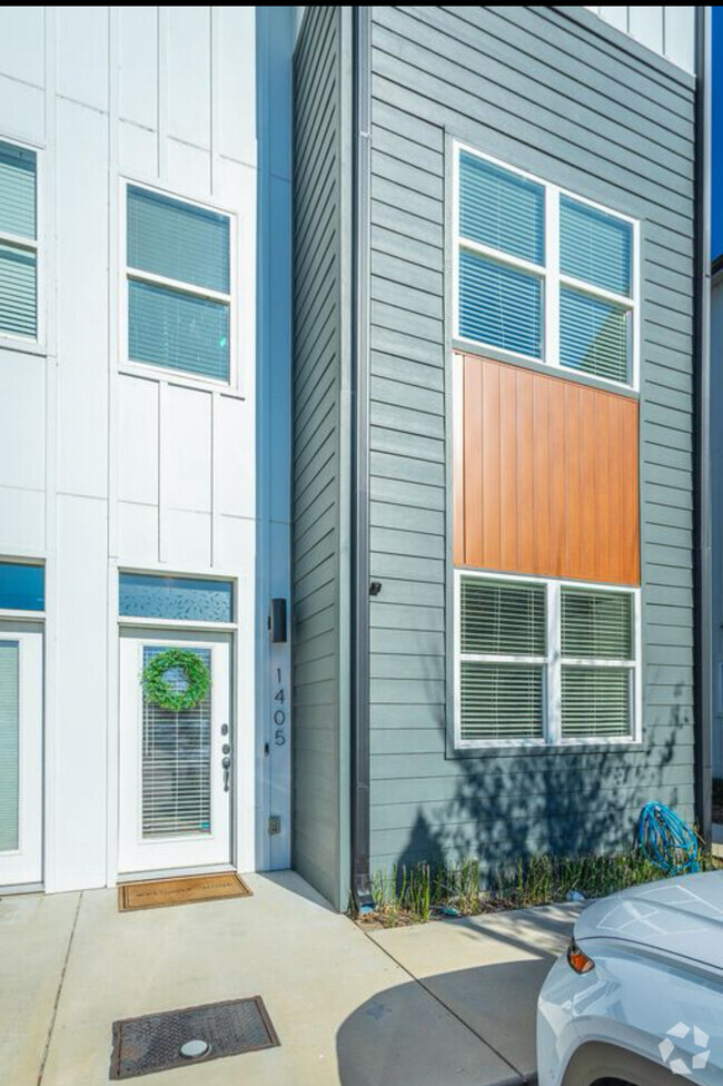 Building Photo - 1405 Stockyard Pl
