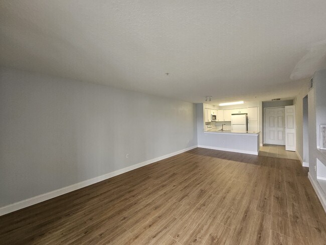 Foto del edificio - 14036 Fairway Island Dr