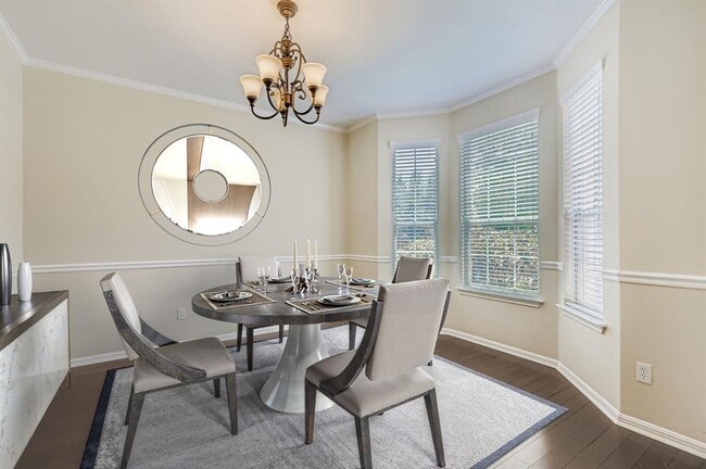 Building Photo - 2712 Pedernales Falls Dr