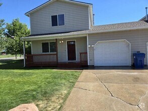 Building Photo - 3302 Laredo Dr
