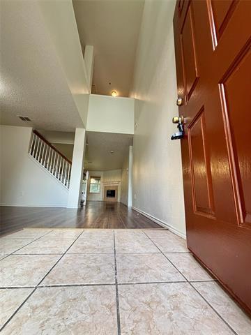 Foto del edificio - 7121 Lake Hawkins Dr