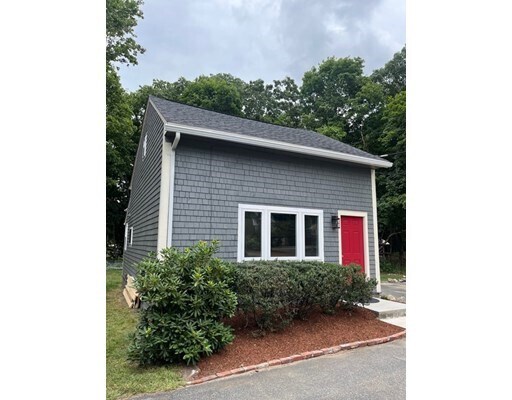 Building Photo - 537 Lowell St