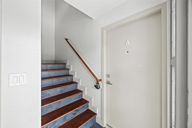 Foto del edificio - 1710 Maryland St