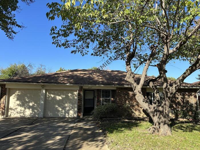 Foto principal - 2721 Canary Cir