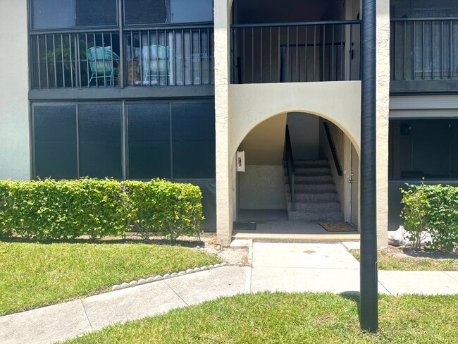Foto del edificio - 536 Shady Pine Way