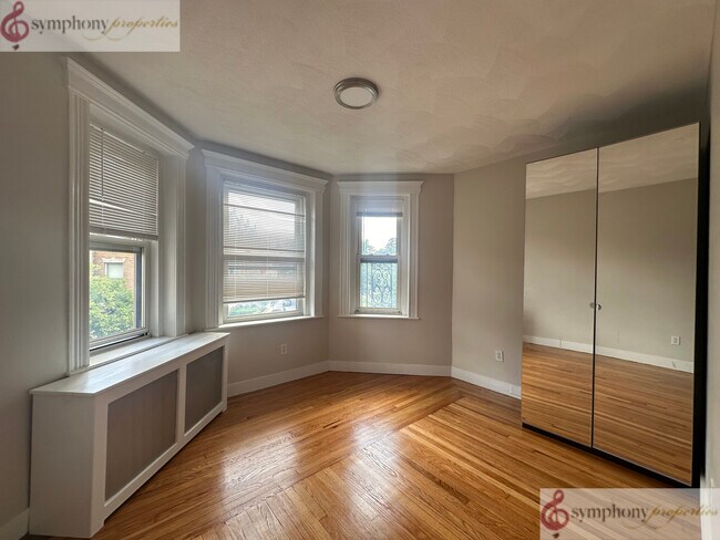 Building Photo - 1109 Boylston St