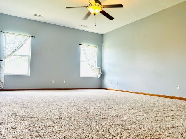 Foto del edificio - Spring Valley Location! Beautiful Single-Family Home