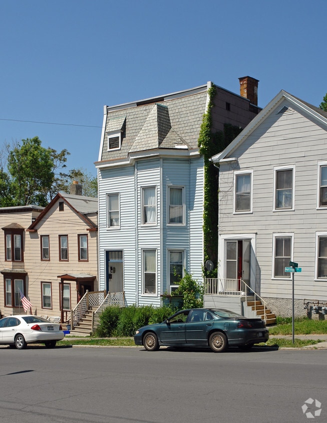33 Partition St, Rensselaer, NY 12144 Apartments in Rensselaer, NY