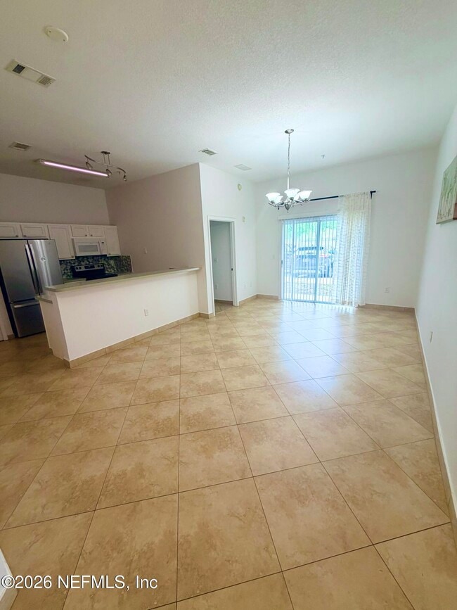 Building Photo - 9670 Amarante Cir