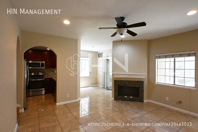 Foto del edificio - 527 Arbor Way