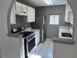 Building Photo - 15811 Beechnut St