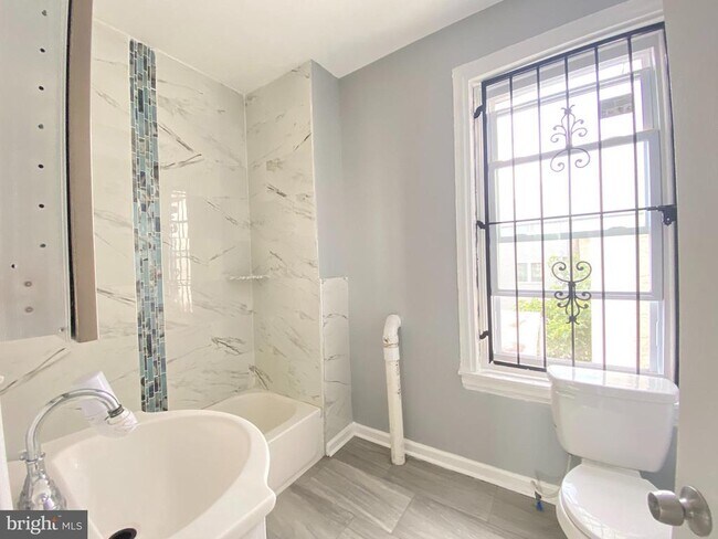 Foto del edificio - 1722 W Norris St