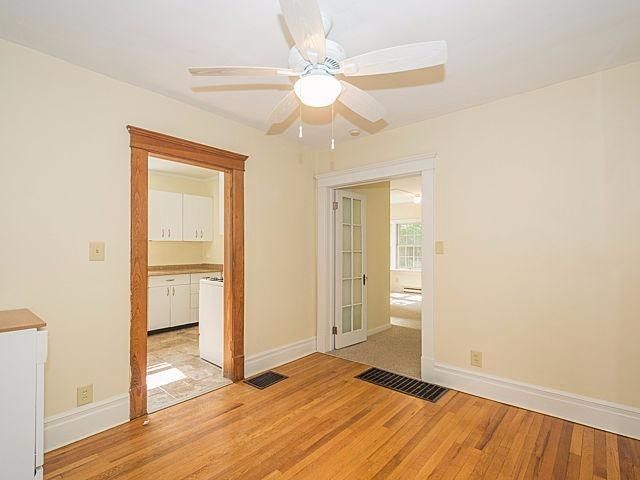 Foto del edificio - 815 Murray Ct