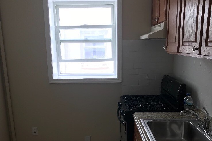Foto principal - 2508 85th St