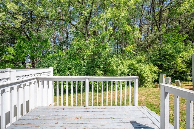 Building Photo - 2 Bed, 2 Bath Renovated Townhouse – Single-Level Living – $1,700/month