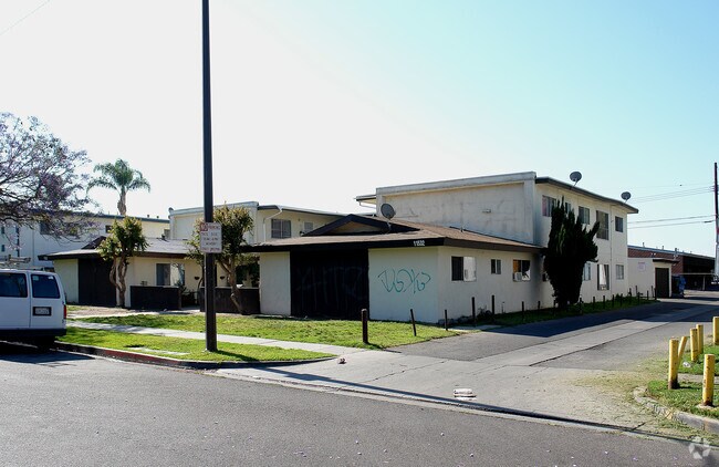 Building Photo - 11532 Stuart Dr