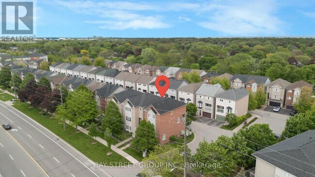 Photo du bâtiment - 5090 Fairview St