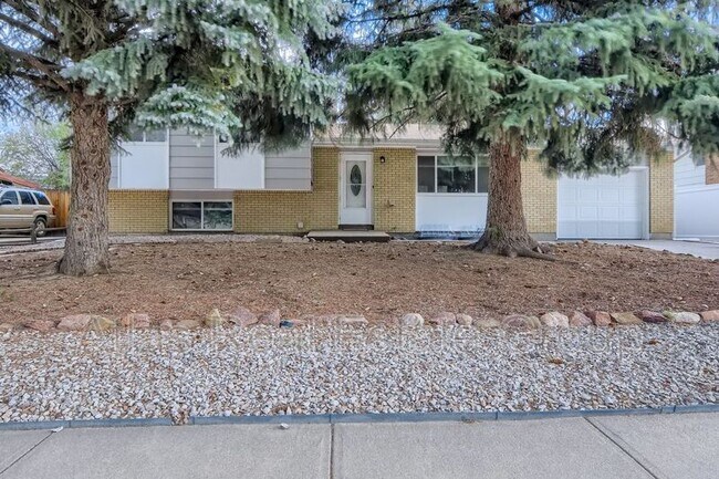 Building Photo - 7240 Roaring Spring Terrace