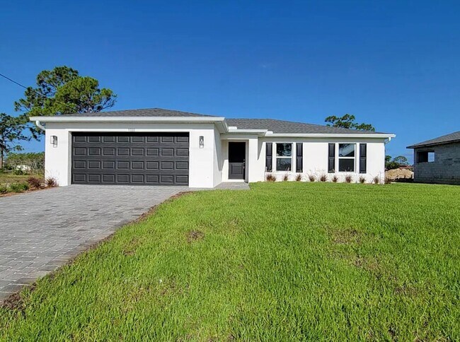 Modern & Spacious 4 Bed, 2 Bath Home COMIN... - Modern & Spacious 4 Bed, 2 Bath Home COMIN...