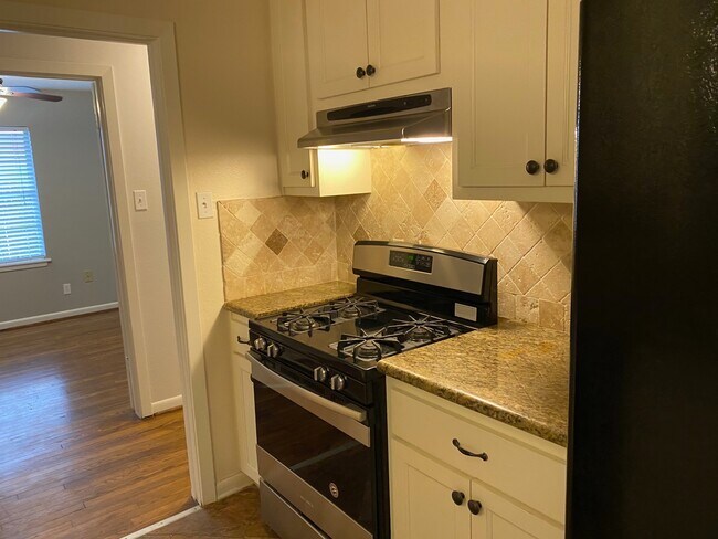 Foto del edificio - 2714 Southmore Ave
