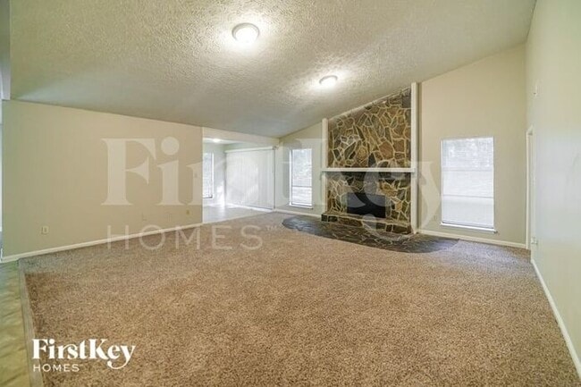 Building Photo - 210 Chimney Ridge Trail
