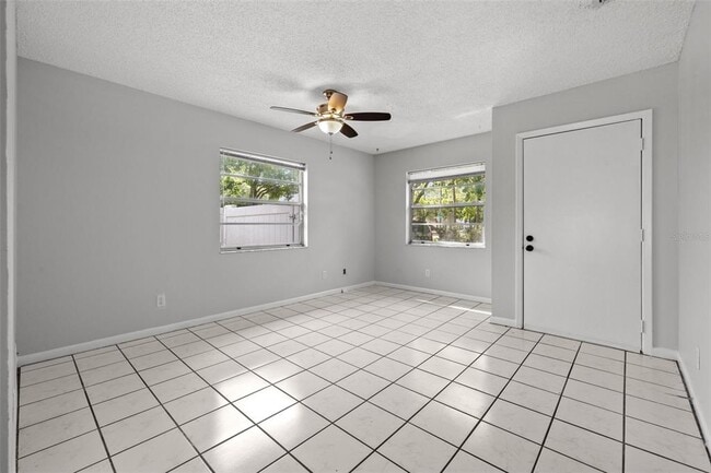 Building Photo - 2715 63rd Terrace N