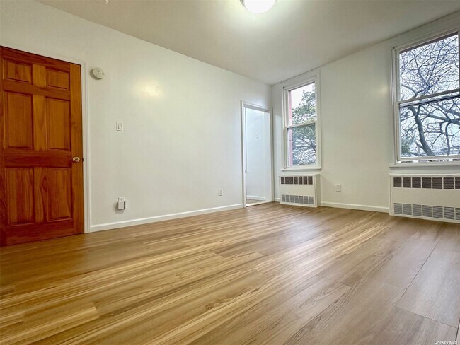 Foto del edificio - 17-27-27 Decatur St