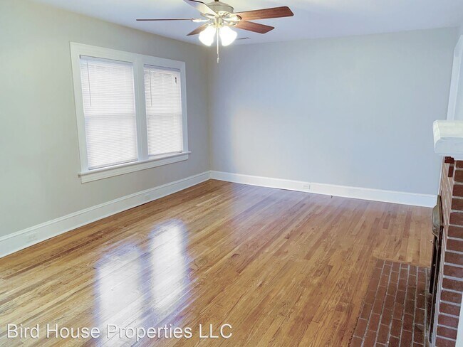 Building Photo - 3 br, 2 bath House - 805 E 1st St.