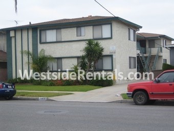 Building Photo - 14618 S Budlong Ave