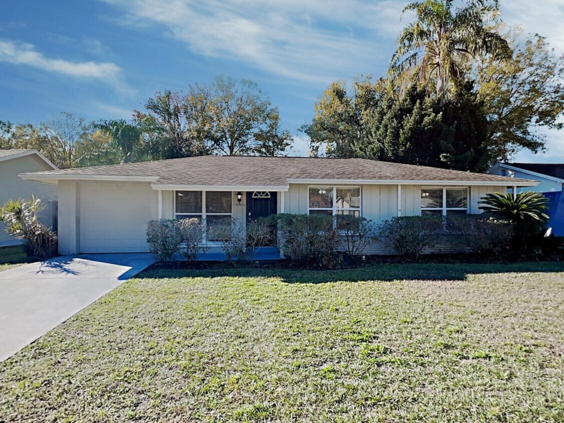 Primary Photo - 9080 Arndale Cir