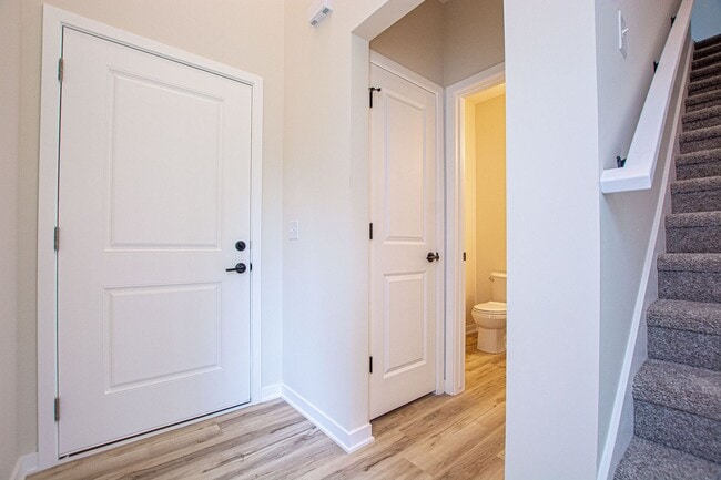 Building Photo - 7118 N 79th Ct