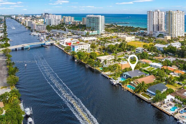 Foto del edificio - 301 S Riverside Dr