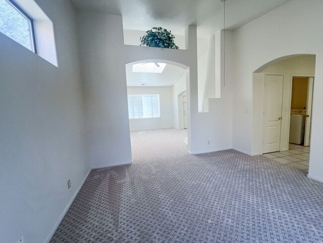 Building Photo - TOWNHOME - COTTONWOOD - Cottonwood Square Commons