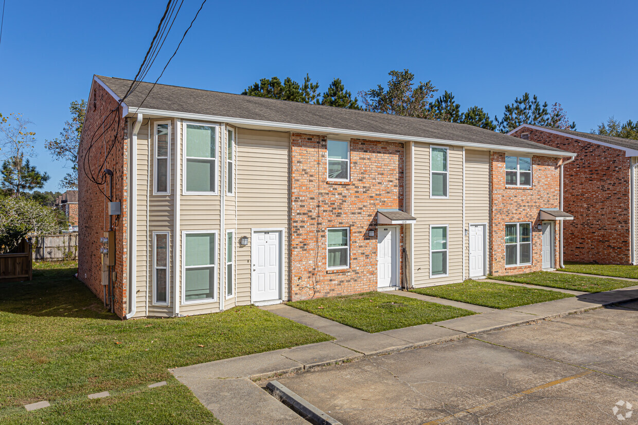 Creekwood Townhomes Apartments - Hammond, LA | Apartments.com