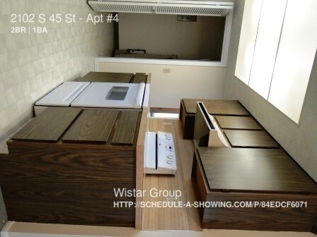 Building Photo - 2102 S 45th St