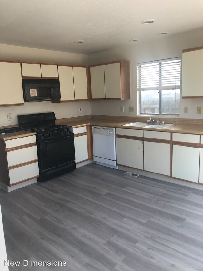 Building Photo - 3 br, 3 bath House - 3078 Myles Drive