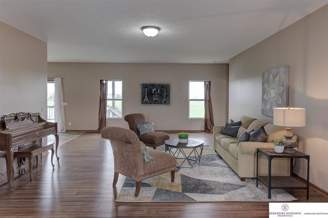 Building Photo - 5 bedroom in Omaha NE 68136