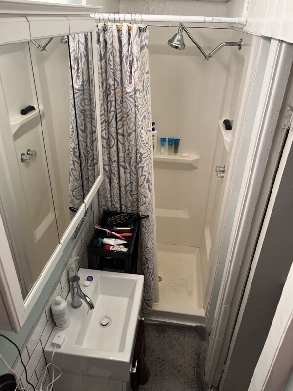 Foto del edificio - 1435 Marshall St NE