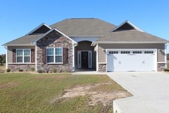 Building Photo - 301 Joyland Dr