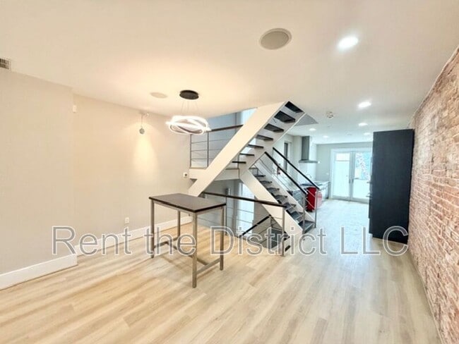 Photo - 1716 V St NW Townhome