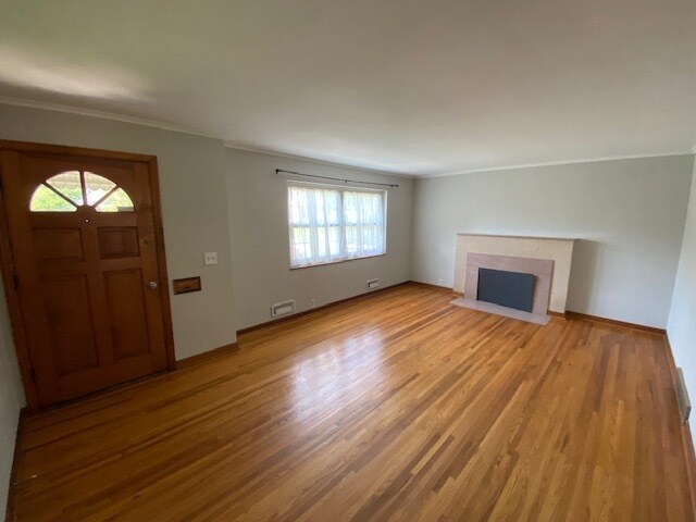 Building Photo - 2796 Kensington Pl W