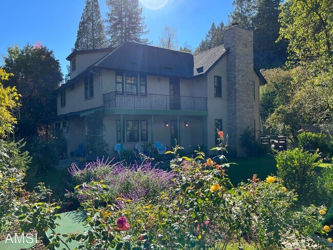 Building Photo - 5 br, 3.5 bath House - 11900 Pocket Canyon...