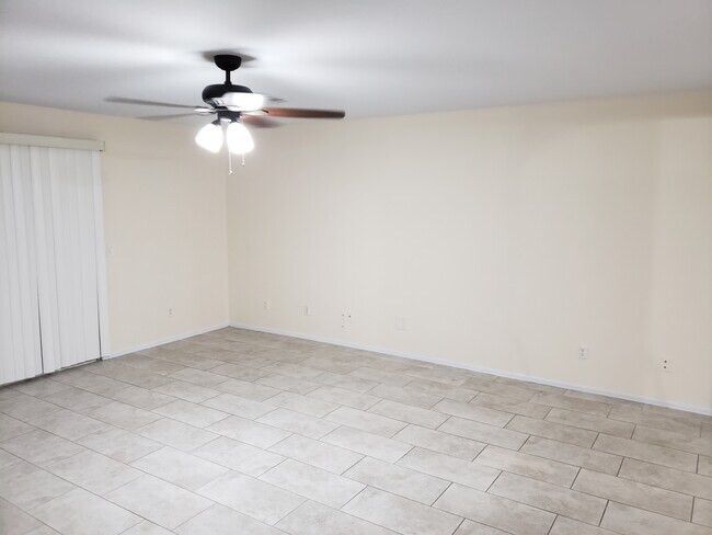 Foto del edificio - 1503 S 228th CT
