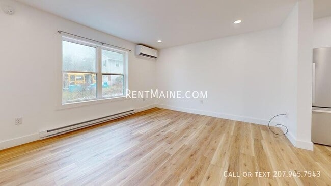 Building Photo - 167 Kennebec Rd