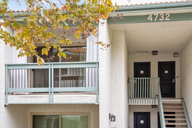 Foto del edificio - 4732 Park Granada