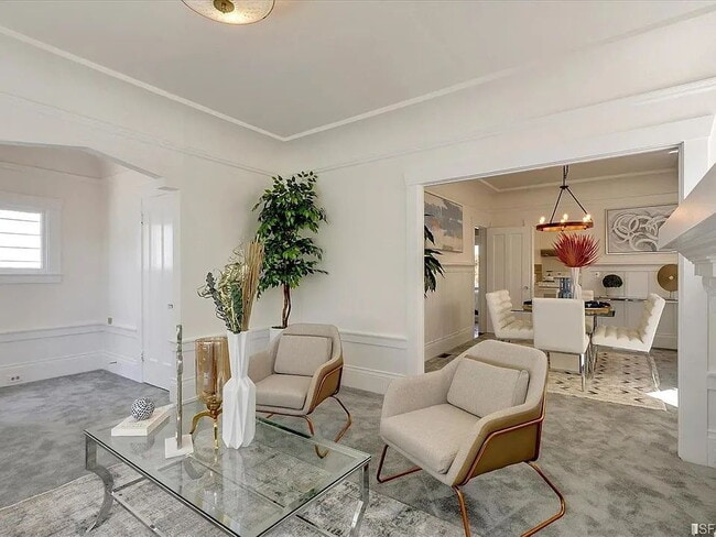 Building Photo - "Charming 2-Bed Sanctuary in San Francisco – Cozy 900 Sq Ft Retreat!"